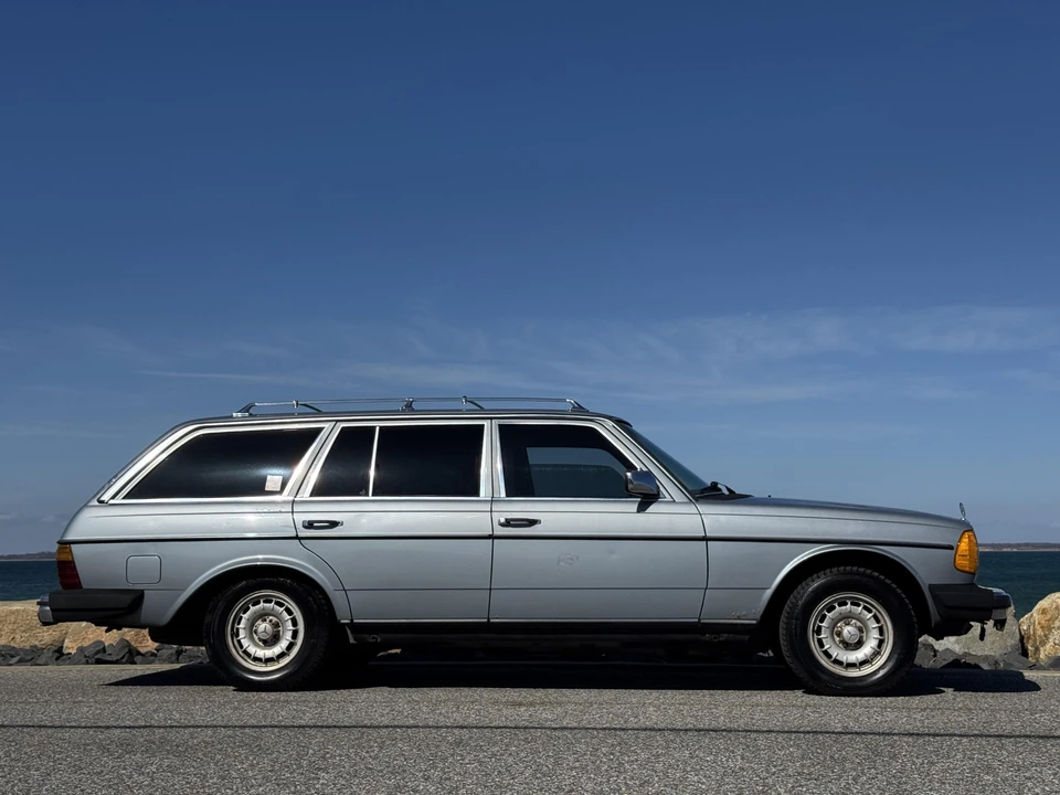 1984 Mercedes-Benz W123 Wagon (S123) - Image 7 of 31