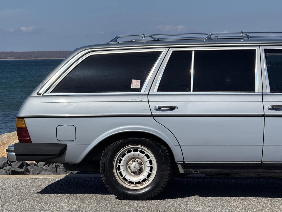 1984 Mercedes-Benz W123 Wagon (S123) - Image 22 of 31