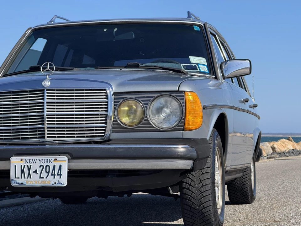 1984 Mercedes-Benz W123 Wagon (S123) - Image 19 of 31
