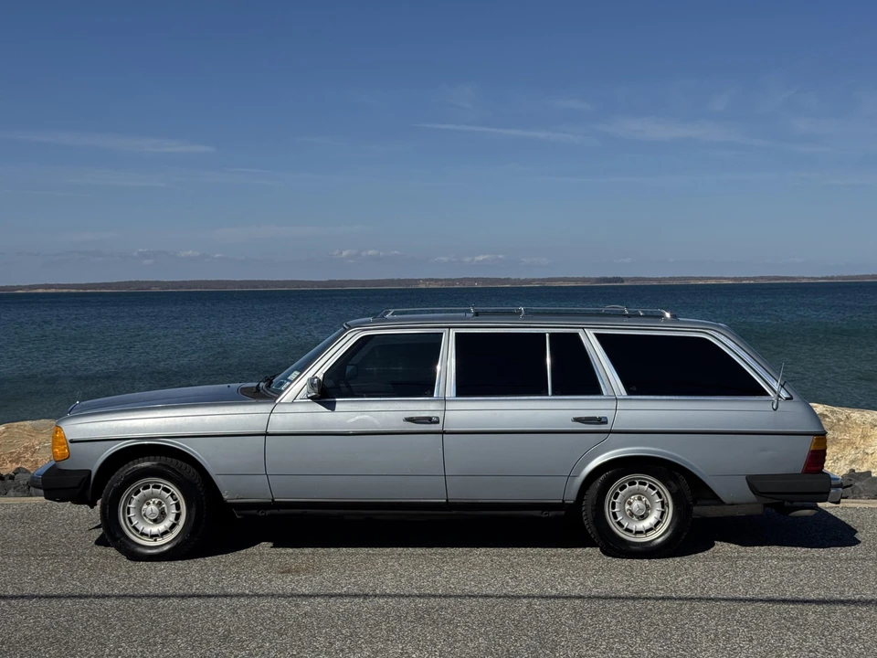 1984 Mercedes-Benz W123 Wagon (S123) - Image 16 of 31