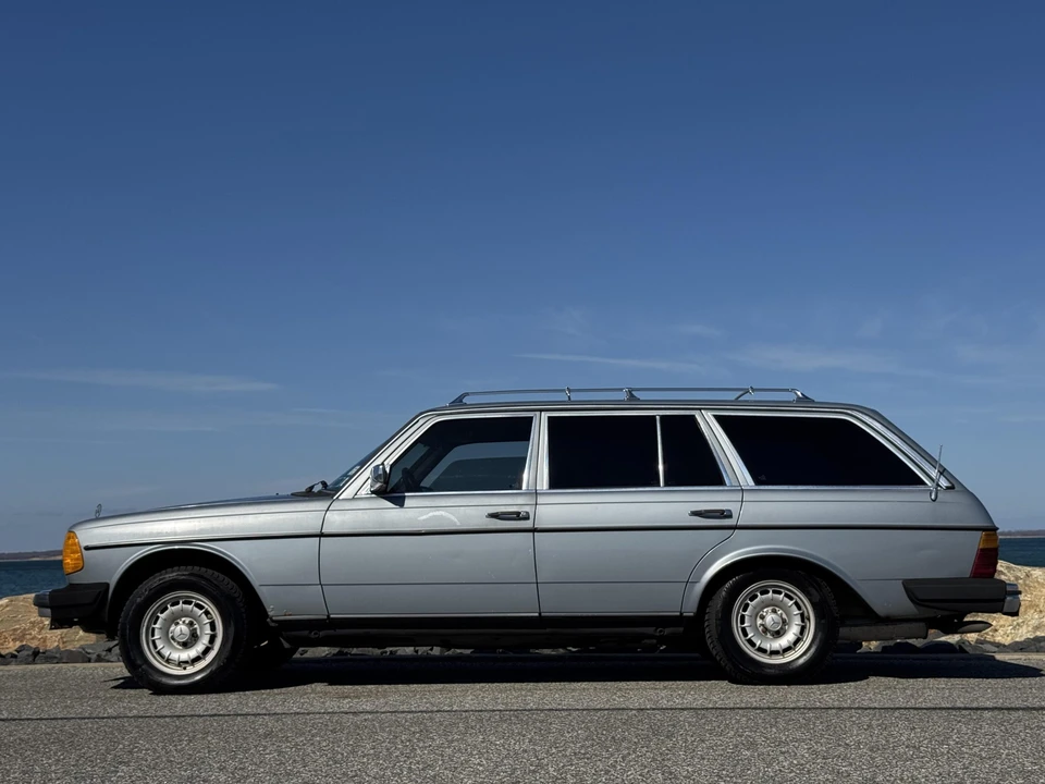 1984 Mercedes-Benz W123 Wagon (S123) - Image 14 of 31