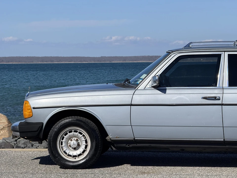1984 Mercedes-Benz W123 Wagon (S123) - Image 28 of 31