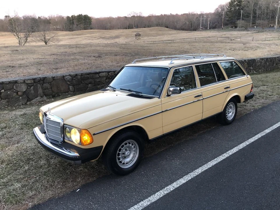 1984 Mercedes-Benz W123 Wagon (S123) - Image 11 of 31