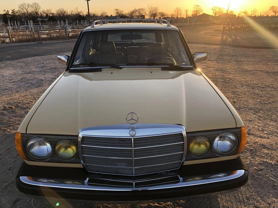 1984 Mercedes-Benz W123 Wagon (S123) - Image 4 of 31