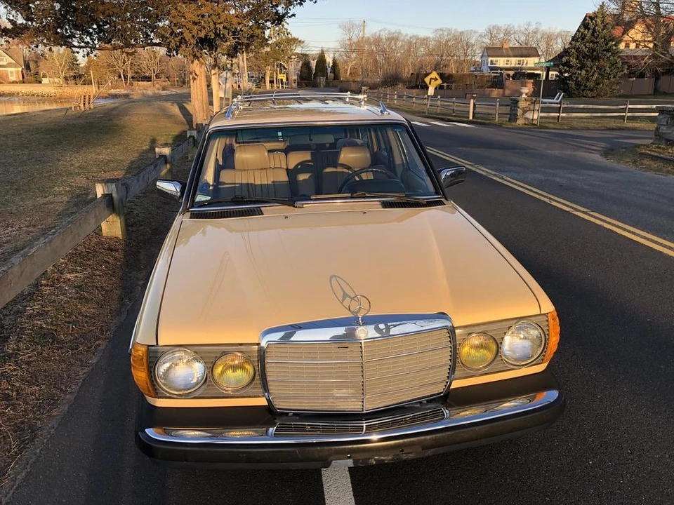 1984 Mercedes-Benz W123 Wagon (S123) - Image 5 of 31