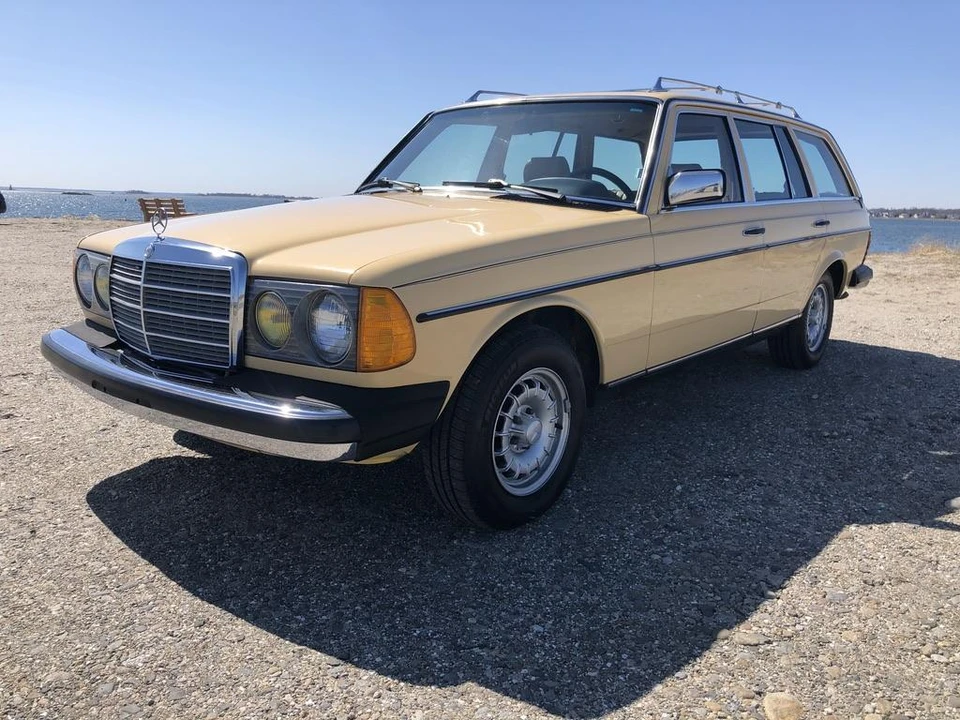 1984 Mercedes-Benz W123 Wagon (S123) - Image 19 of 31