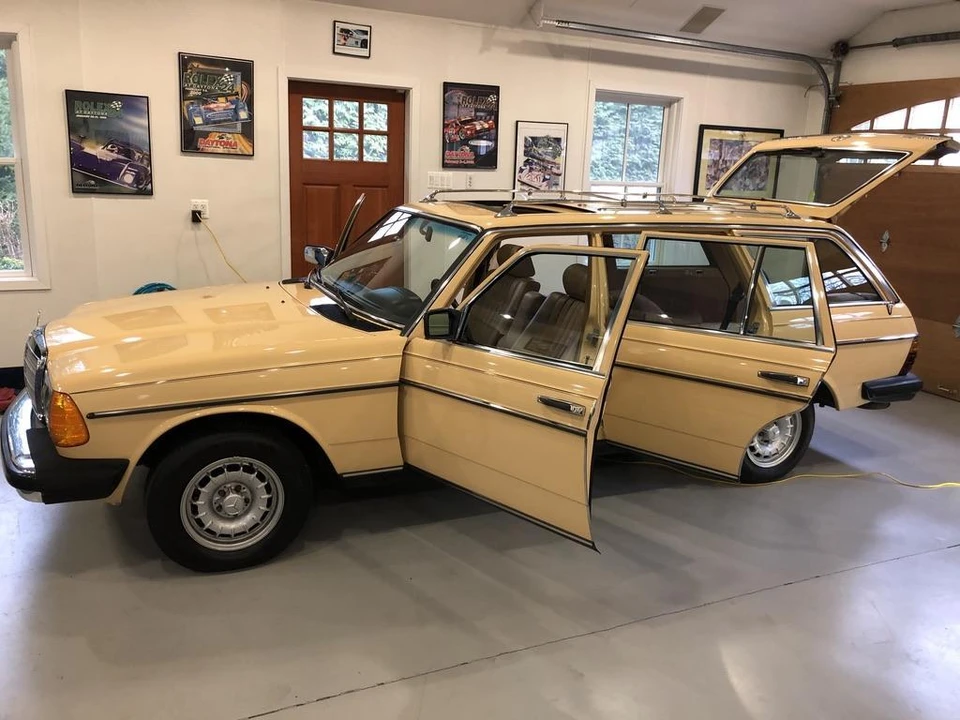 1984 Mercedes-Benz W123 Wagon (S123) - Image 23 of 31