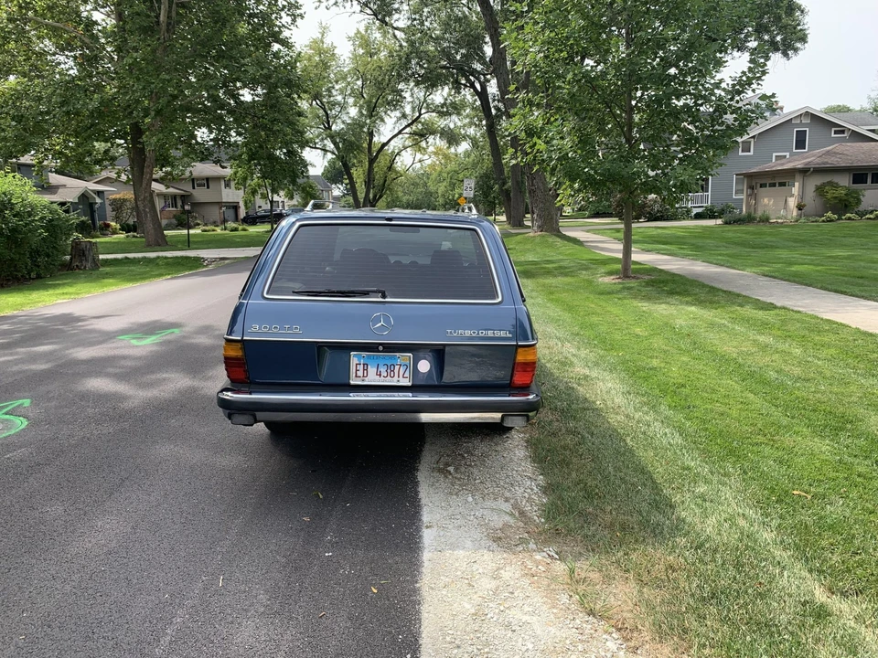 1984 Mercedes-Benz W123 Wagon (S123) - Image 14 of 31