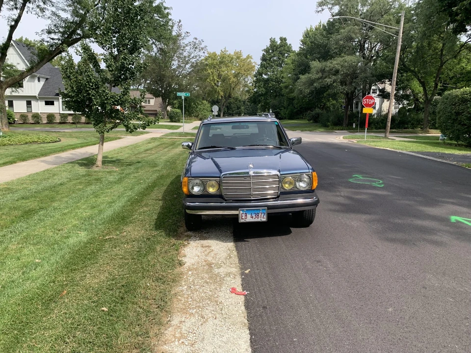 1984 Mercedes-Benz W123 Wagon (S123) - Image 2 of 31