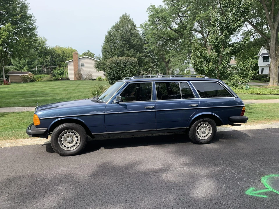 1984 Mercedes-Benz W123 Wagon (S123) - Image 7 of 31