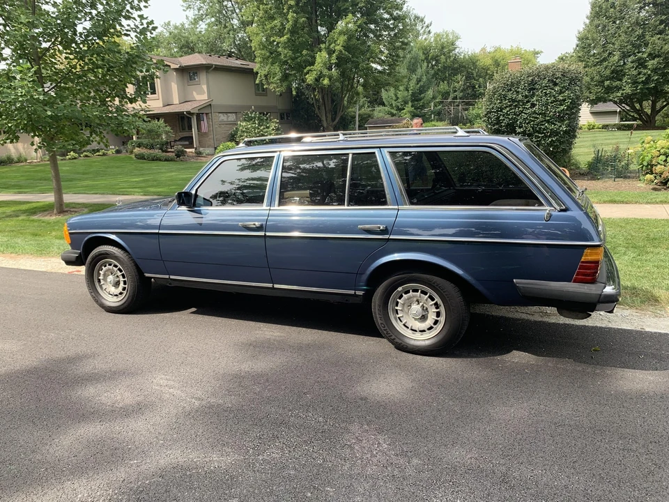 1984 Mercedes-Benz W123 Wagon (S123) - Image 9 of 31