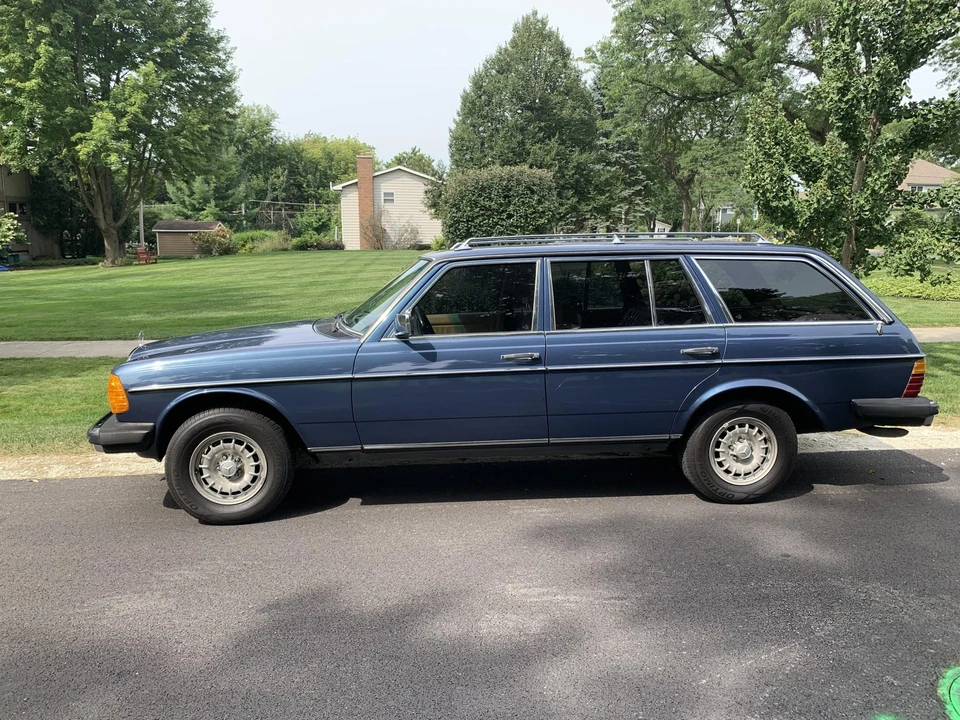 1984 Mercedes-Benz W123 Wagon (S123) - Image 8 of 31