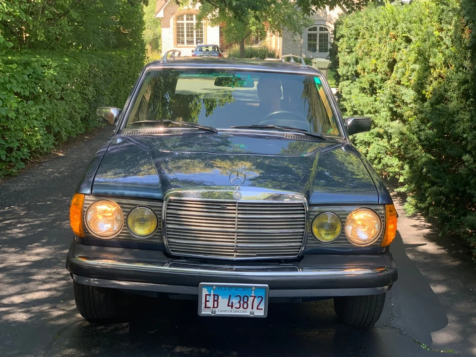 1984 Mercedes-Benz W123 Wagon (S123) - Image 28 of 31