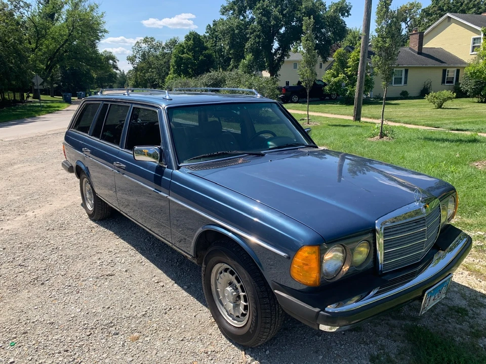 1984 Mercedes-Benz W123 Wagon (S123) - Image 27 of 31