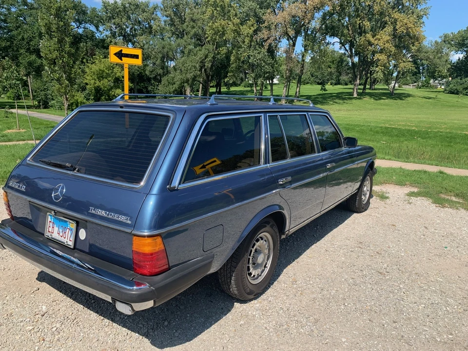 1984 Mercedes-Benz W123 Wagon (S123) - Image 26 of 31