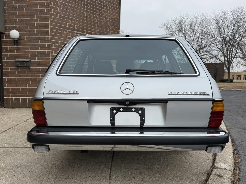 1984 Mercedes-Benz W123 Wagon (S123) - Image 8 of 31