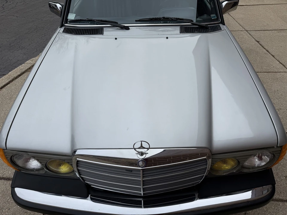 1984 Mercedes-Benz W123 Wagon (S123) - Image 30 of 31