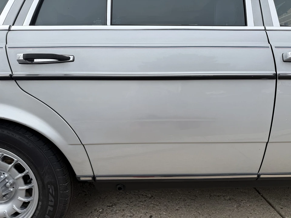 1984 Mercedes-Benz W123 Wagon (S123) - Image 26 of 31