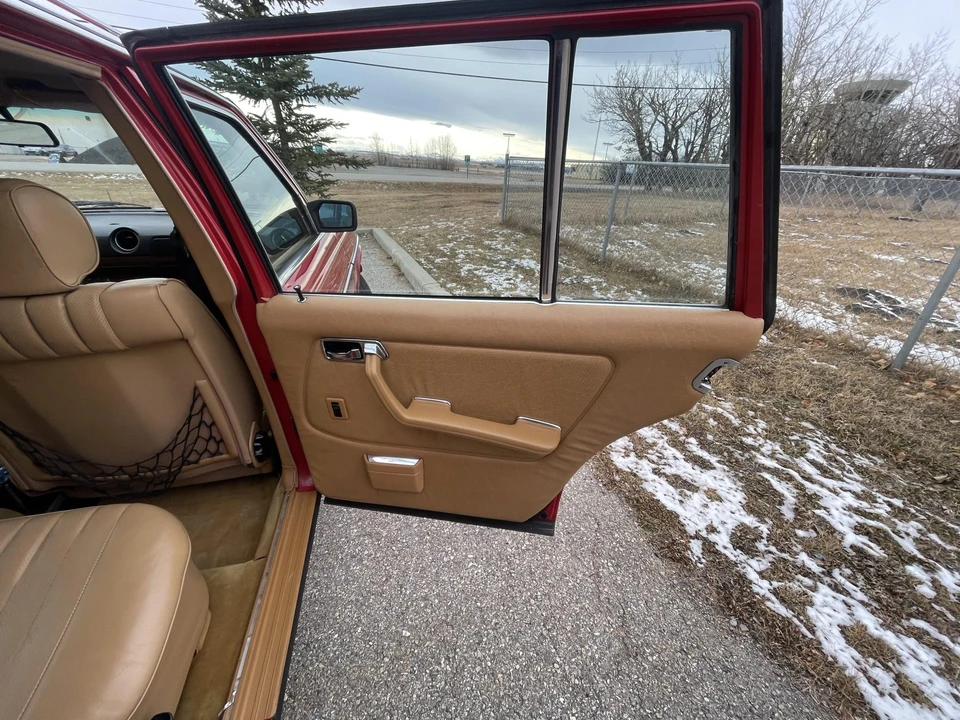 1984 Mercedes-Benz W123 Wagon (S123) - Image 22 of 31