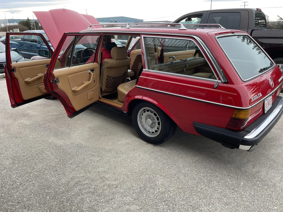 1984 Mercedes-Benz W123 Wagon (S123) - Image 10 of 31