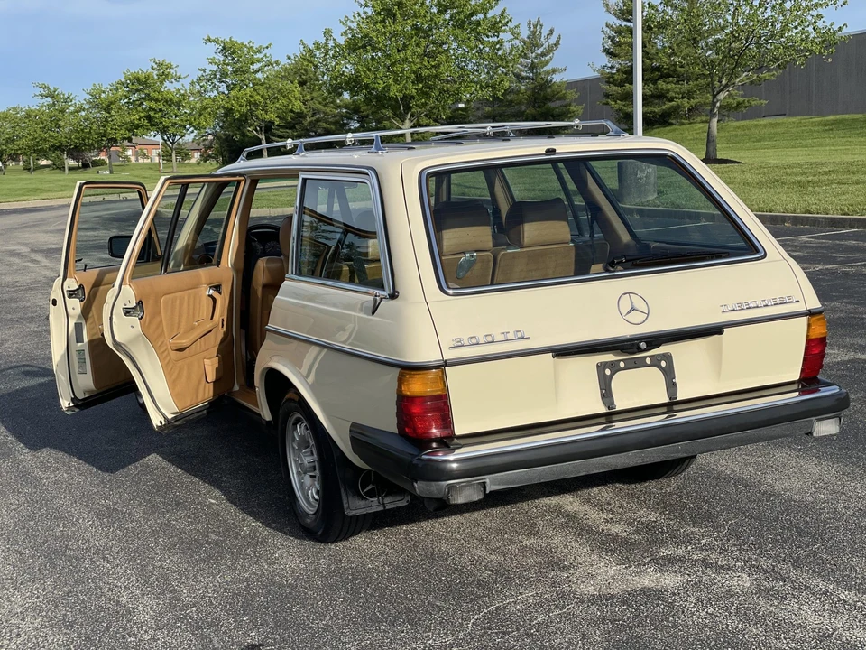 1984 Mercedes-Benz W123 Wagon (S123) - Image 31 of 31