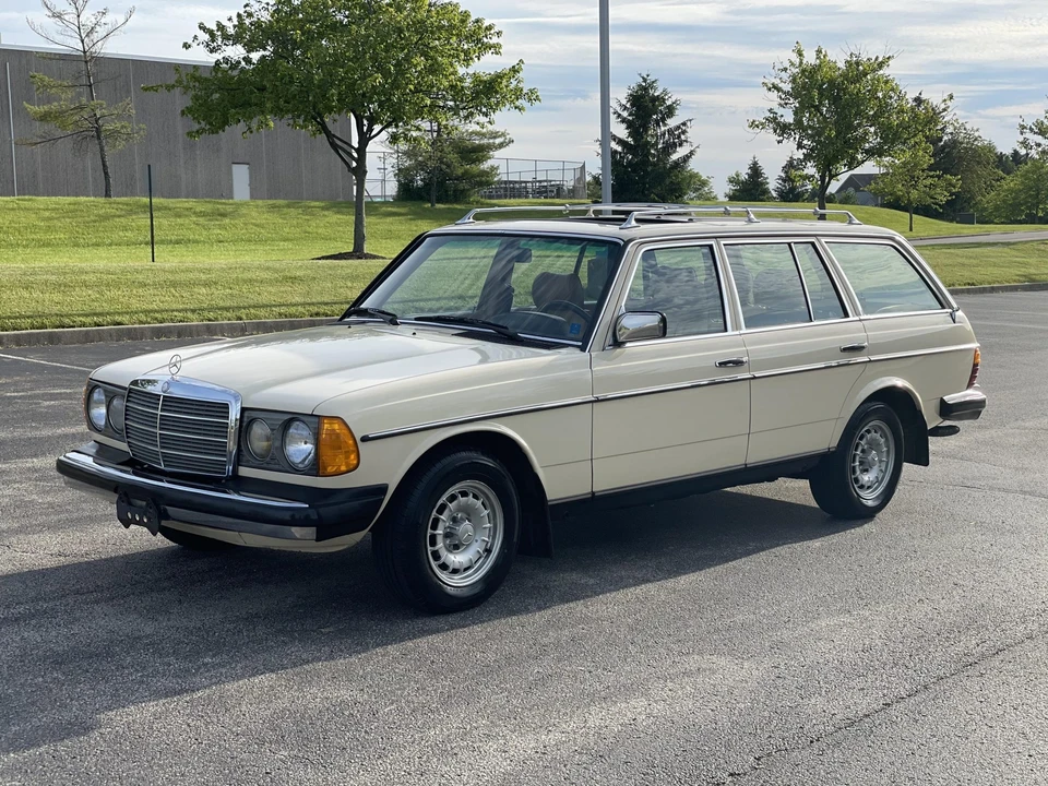 1984 Mercedes-Benz W123 Wagon (S123) - Image 6 of 31