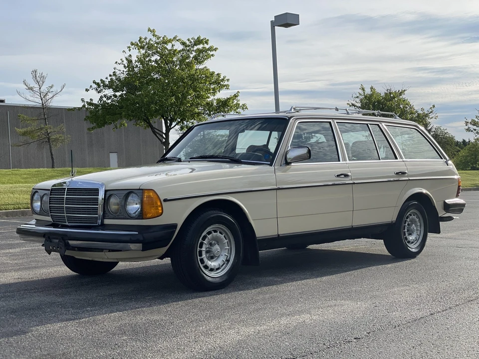 1984 Mercedes-Benz W123 Wagon (S123) - Image 5 of 31