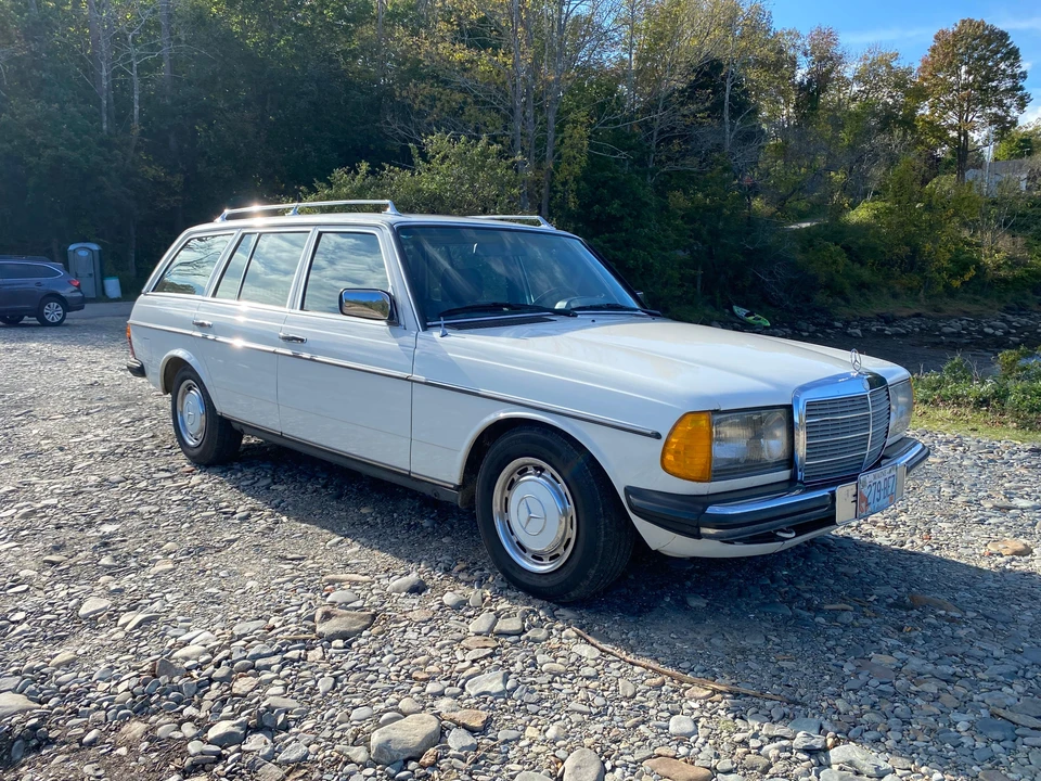 1984 Mercedes-Benz E-Class - Image 22 of 31