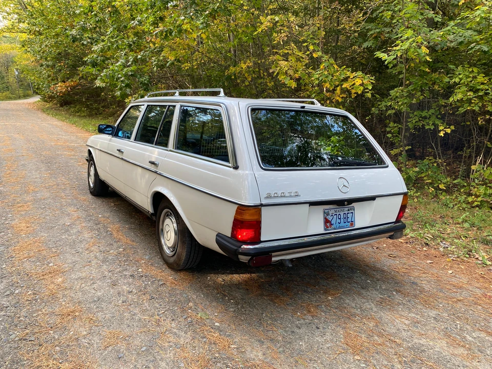 1984 Mercedes-Benz E-Class - Image 8 of 31