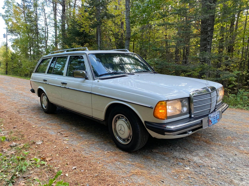1984 Mercedes-Benz E-Class - Image 12 of 31