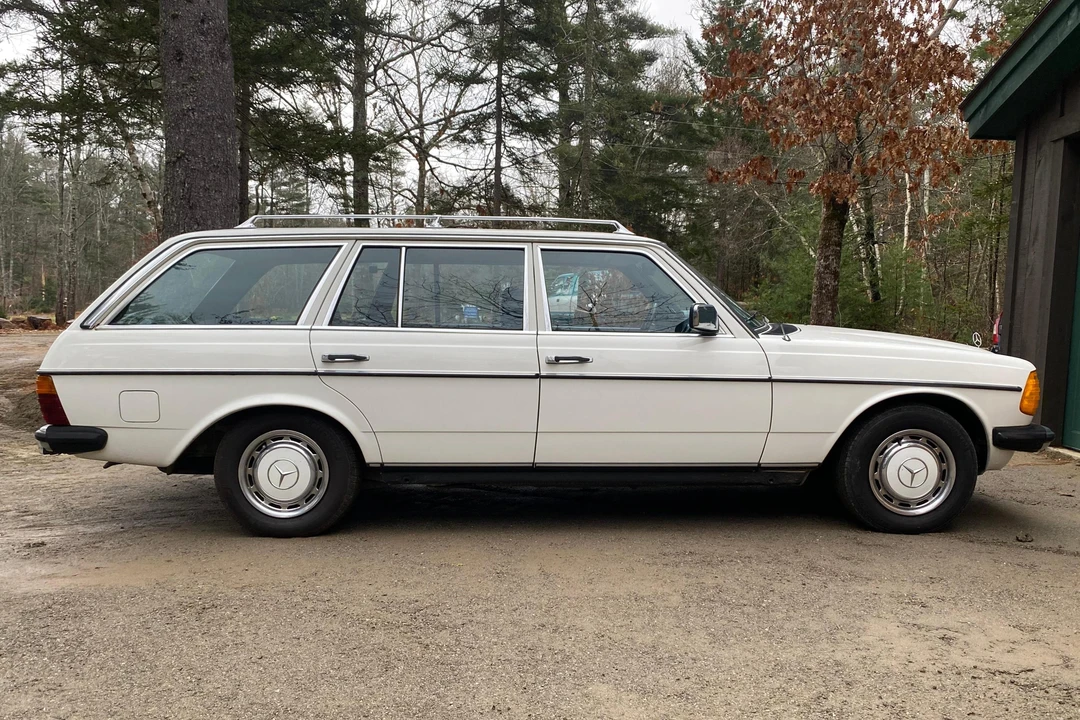 1984 Mercedes-Benz E-Class - Image 3 of 31