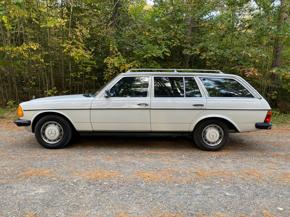 1984 Mercedes-Benz E-Class - Image 7 of 31