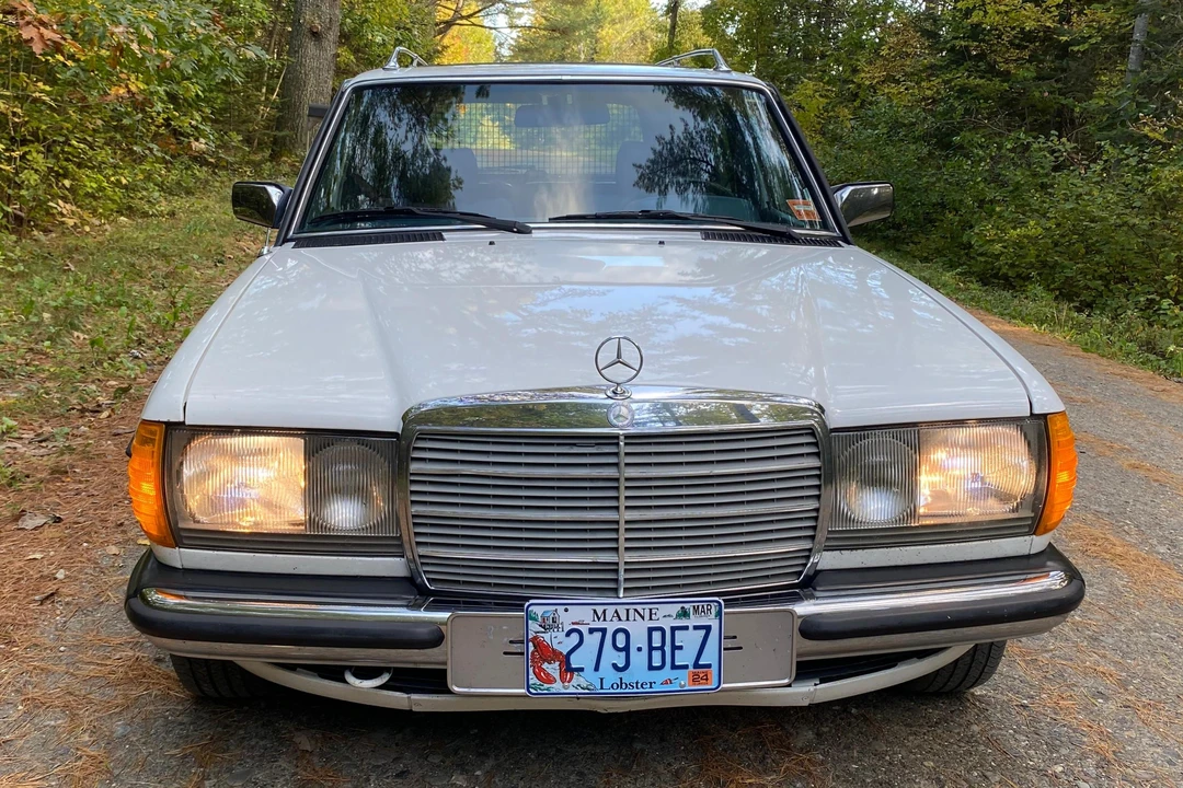 1984 Mercedes-Benz E-Class - Image 2 of 31
