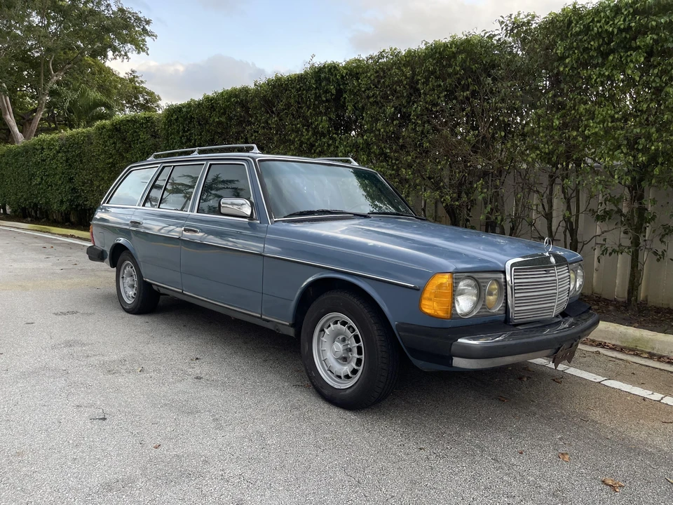 1984 Mercedes-Benz E-Class - Image 26 of 31