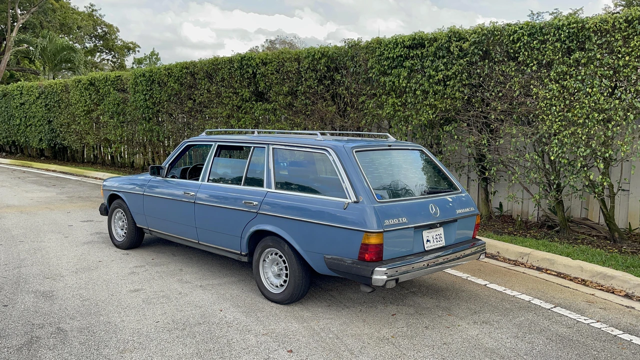 1984 Mercedes-Benz E-Class - Image 14 of 31