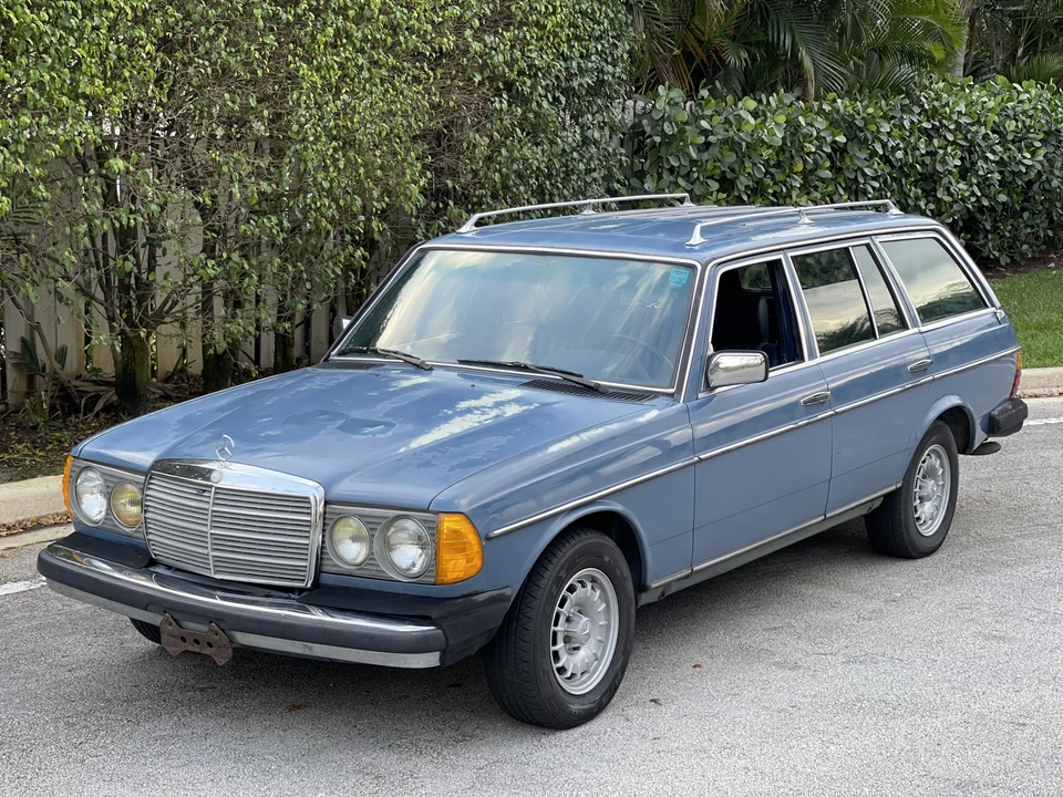 1984 Mercedes-Benz E-Class - Image 8 of 31