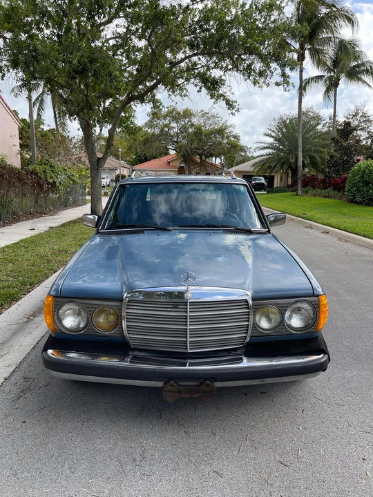 1984 Mercedes-Benz E-Class - Image 7 of 31