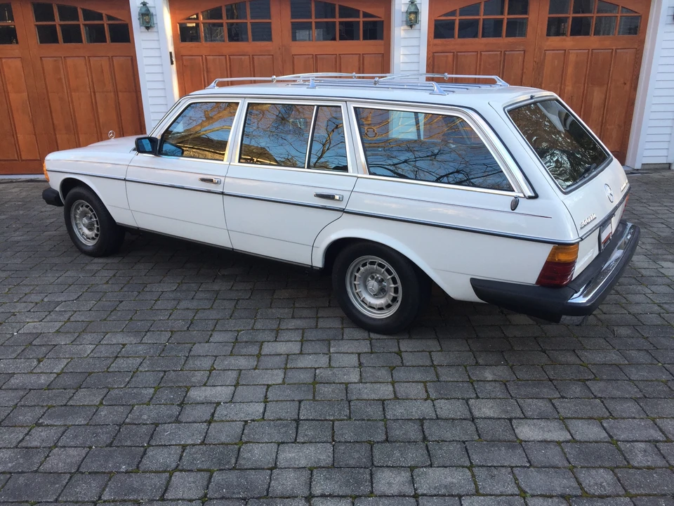 1984 Mercedes-Benz W123 Wagon (S123) - Image 24 of 31