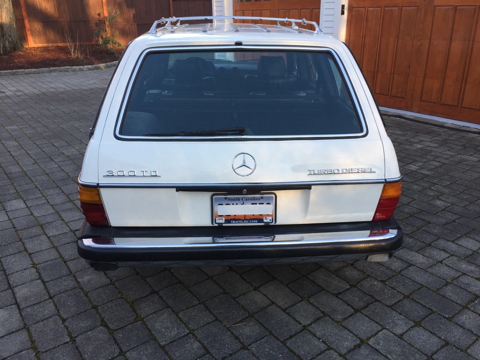 1984 Mercedes-Benz W123 Wagon (S123) - Image 30 of 31