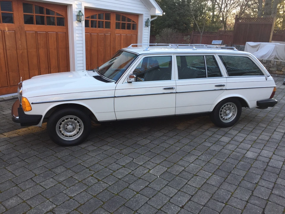 1984 Mercedes-Benz W123 Wagon (S123) - Image 27 of 31