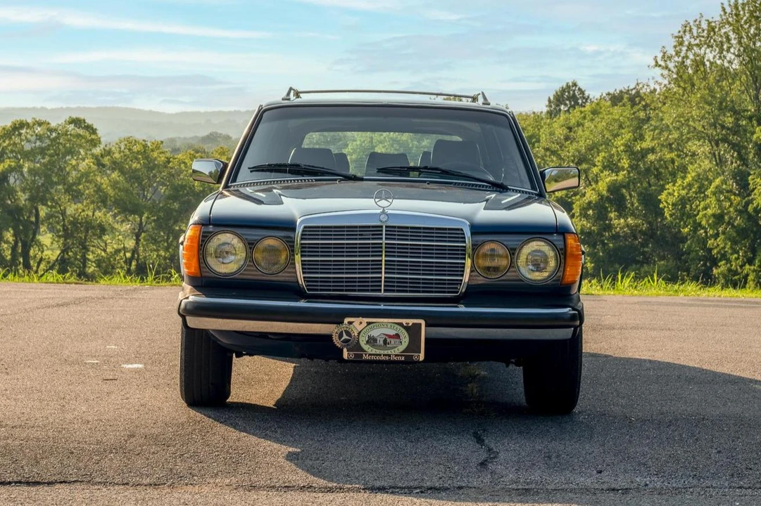 1984 Mercedes-Benz E-Class - Image 2 of 31