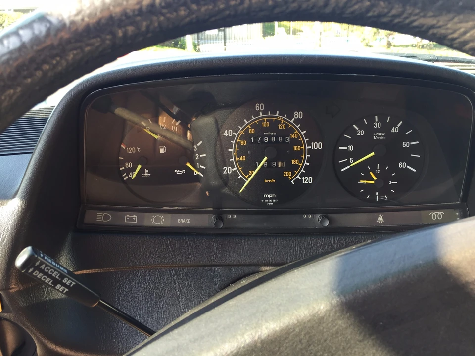 1984 Mercedes-Benz W123 Wagon (S123) - Image 25 of 31