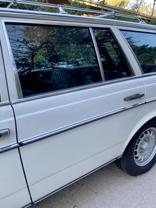 1984 Mercedes-Benz E-Class - Image 24 of 31