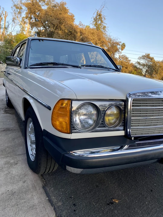 1984 Mercedes-Benz E-Class - Image 6 of 31