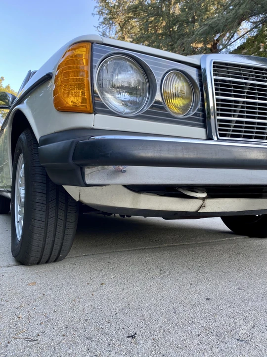 1984 Mercedes-Benz E-Class - Image 8 of 31