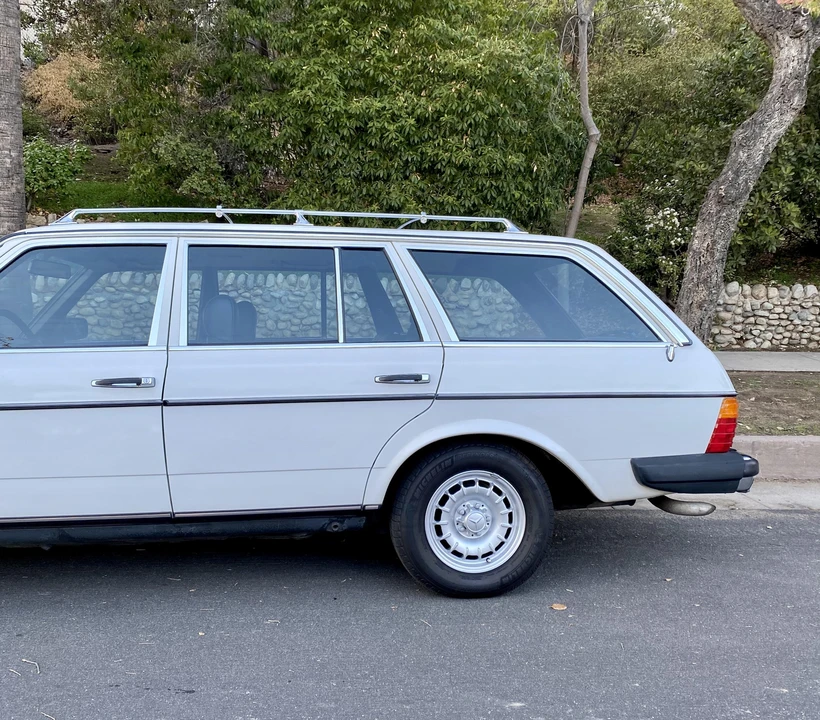 1984 Mercedes-Benz E-Class - Image 25 of 31