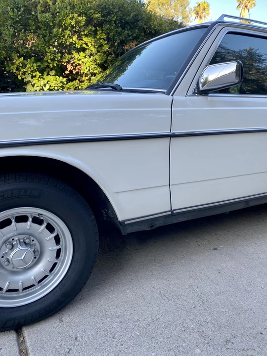 1984 Mercedes-Benz E-Class - Image 19 of 31
