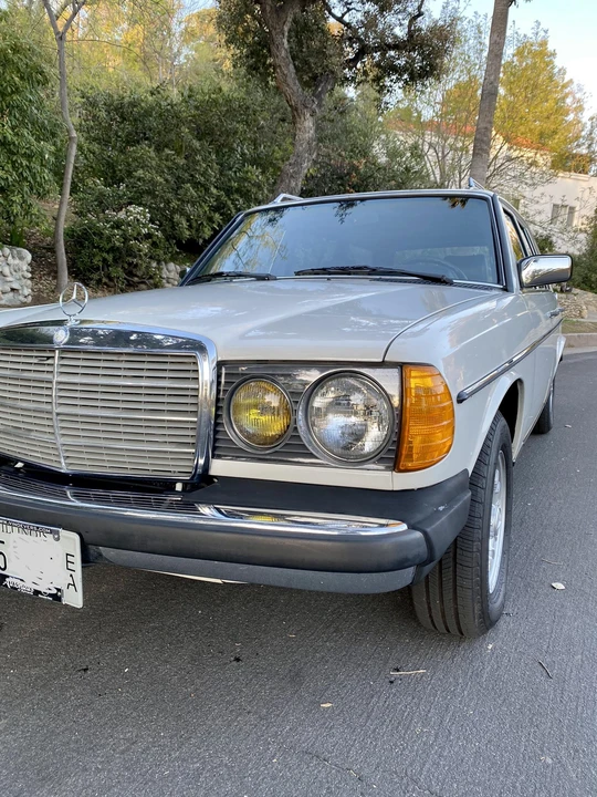 1984 Mercedes-Benz E-Class - Image 11 of 31
