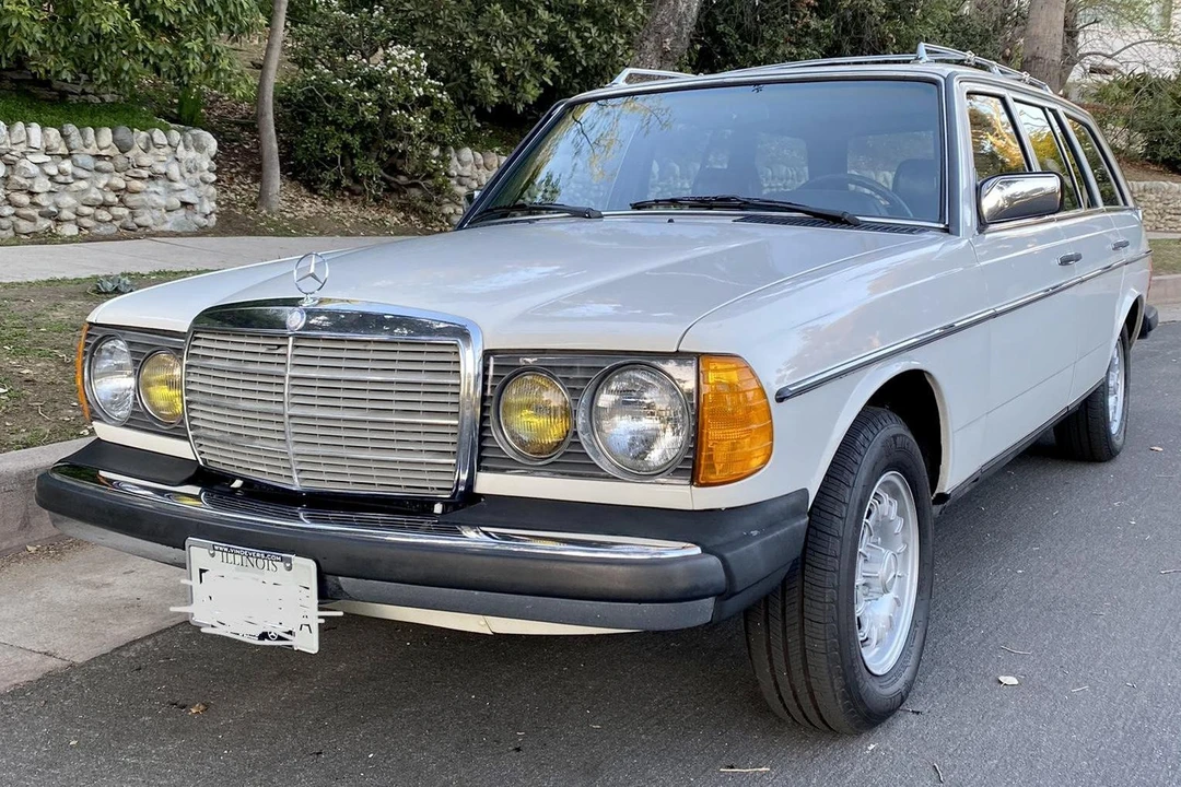 1984 Mercedes-Benz E-Class - Image 4 of 31