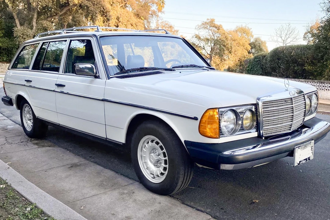 1984 Mercedes-Benz E-Class - Image 2 of 31